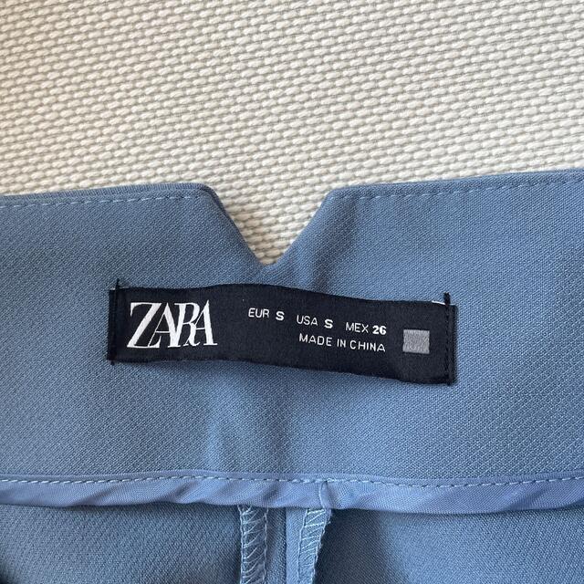 ZARA(ザラ)のZARA ハイウエストパンツ レディースのパンツ(カジュアルパンツ)の商品写真