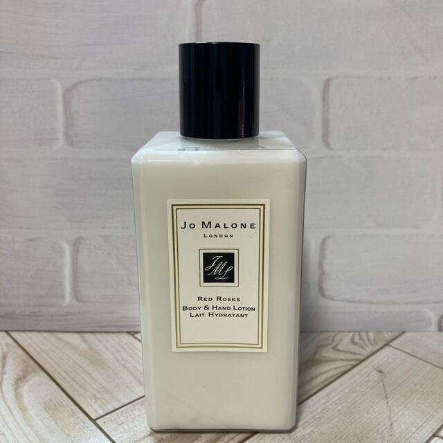 Jo Malone(ジョーマローン)のジョー マローン　レッド ローズ　ボディ＆ハンドローション240g コスメ/美容のボディケア(ボディローション/ミルク)の商品写真