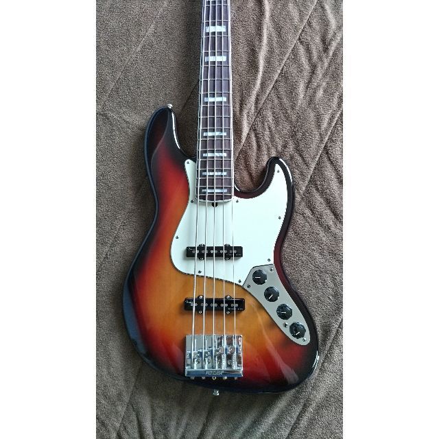 Fender American Ultra Jazz Bass V 1