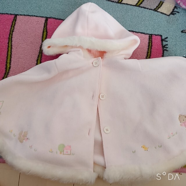 familiar(ファミリア)のファミリア　familiar　60-90 ポンチョ キッズ/ベビー/マタニティのキッズ服女の子用(90cm~)(ジャケット/上着)の商品写真