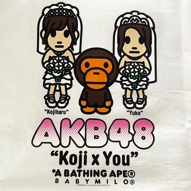 A BATHING APE(アベイシングエイプ)の限定コラボ　APE × AKB48 大島優子 & 小嶋陽菜  Tシャツ　M メンズのトップス(Tシャツ/カットソー(半袖/袖なし))の商品写真