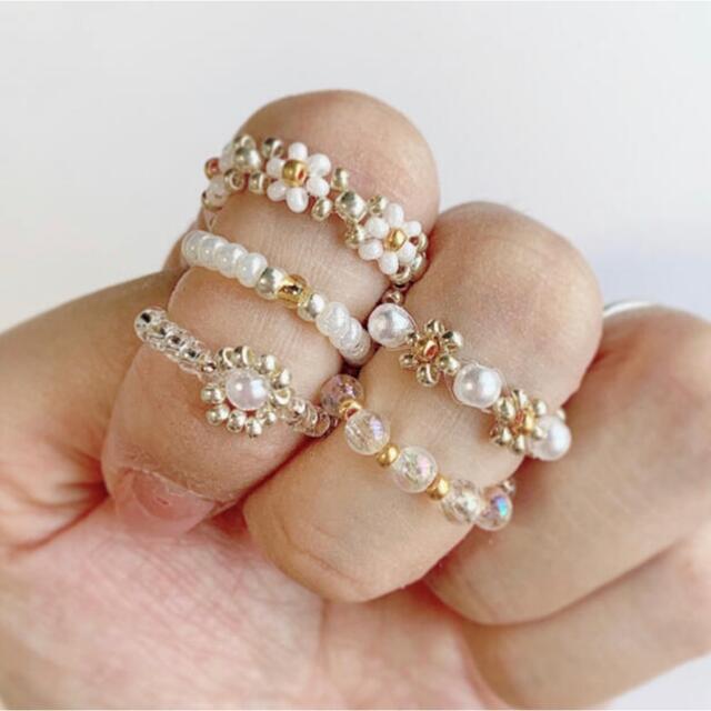 ビーズ♡リング5点set ＼White×Silver／ ハンドメイドのアクセサリー(リング)の商品写真