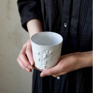 アスティエドヴィラット(ASTIER de VILLATTE)のAstier de Villatte カップ すずらん ナタリー(食器)