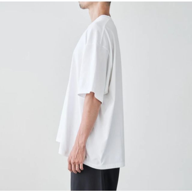 COMOLI(コモリ)の新品 FreshServiceフレッシュサービス CORPORATE 白TEE  メンズのトップス(Tシャツ/カットソー(半袖/袖なし))の商品写真