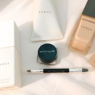 メイベリン(MAYBELLINE)のメイベリンブラックジェルアイライナー新品❤1度試し書きのみ❤(アイライナー)