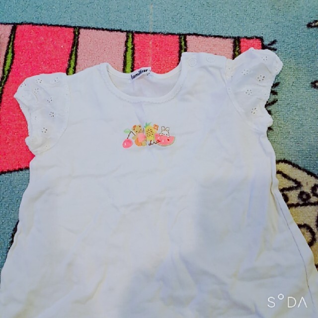 familiar(ファミリア)のファミリア　familiar　90　カットソー キッズ/ベビー/マタニティのキッズ服女の子用(90cm~)(Tシャツ/カットソー)の商品写真