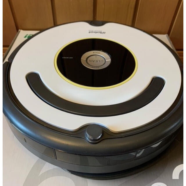 iRobot(アイロボット)の16年製美品のルンバ622 ⑨    動作確認確認済 スマホ/家電/カメラの生活家電(掃除機)の商品写真