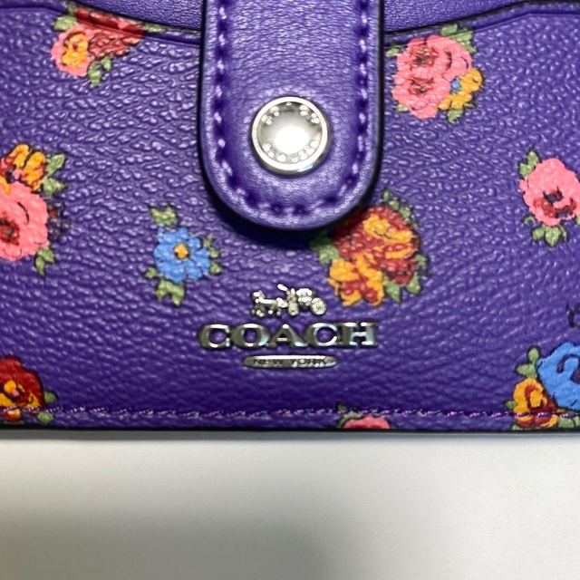 COACH(コーチ)のCOACH コーチ カードケース コインケース 小銭入 パープル　ローズ柄 レディースのファッション小物(名刺入れ/定期入れ)の商品写真