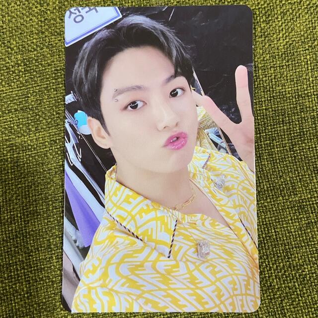 BTS SOWOOZOO トレカ　ジョングク Jungkook Blu-ray版 エンタメ/ホビーのタレントグッズ(アイドルグッズ)の商品写真