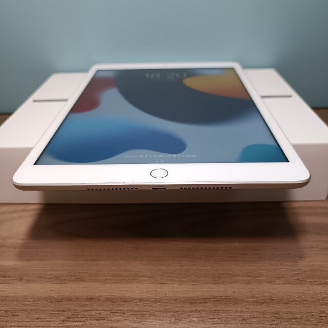 Apple iPad 第7世代 SIMフリー 10.2インチ Wi-Fi Ce…-