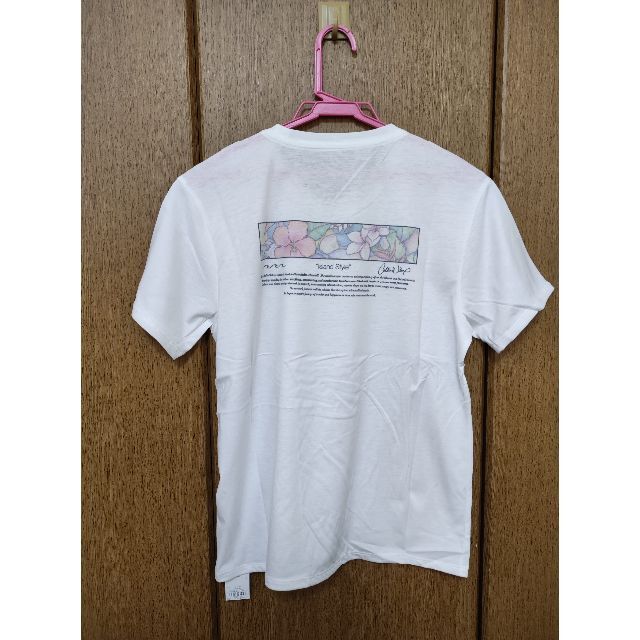 Colleen Wilcox バックプリントグラフィックTシャツ　写真撮影で開封 レディースのトップス(Tシャツ(半袖/袖なし))の商品写真