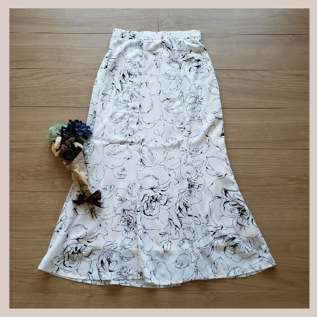 GRL(グレイル)の【美品】GRL 花柄マーメイドロングスカート オフホワイト L レディースのスカート(ロングスカート)の商品写真