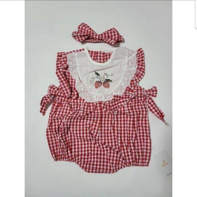いちご ロンパース 女の子 赤ちゃん キッズ ギンガムチェック 白 赤 ガール キッズ/ベビー/マタニティのベビー服(~85cm)(ロンパース)の商品写真