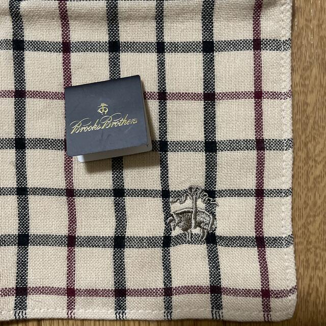 Brooks Brothers(ブルックスブラザース)のハンカチ BROOKS BROTHERSとVALENTIO GARAAVANI レディースのファッション小物(ハンカチ)の商品写真