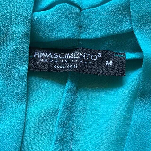 RINASCIMENTO(リナシメント)のリナシメントのバラモチーフブラウスフレンチスリーブ　Ｍイタリア製 レディースのトップス(シャツ/ブラウス(半袖/袖なし))の商品写真