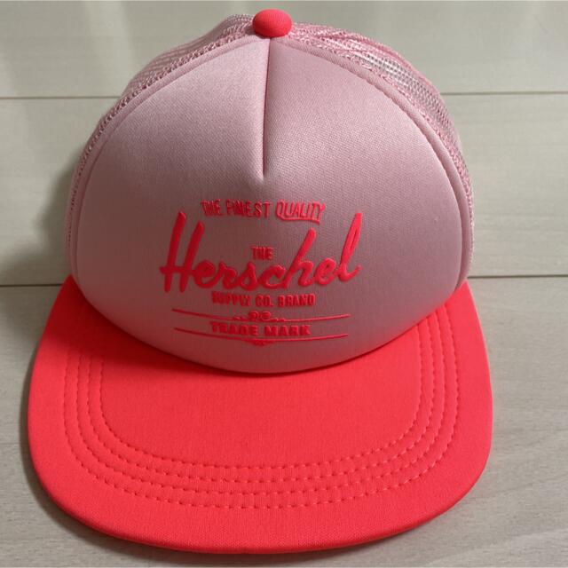 HERSCHEL(ハーシェル)のHerschel　ハーシェル　メッシュキャップ　ビックロゴ　ピンク キッズ/ベビー/マタニティのこども用ファッション小物(帽子)の商品写真
