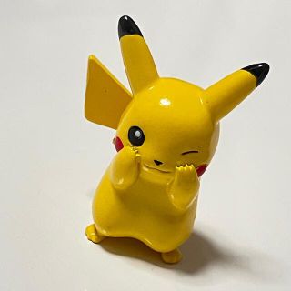 ポケモン(ポケモン)の𓊆 かわいいウインクピカチュウ フィギュア 𓊇 (ゲームキャラクター)