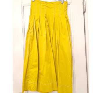 ザラ(ZARA)のほぼ未使用　ZARA♡yellowフレアロングスカート(ロングスカート)