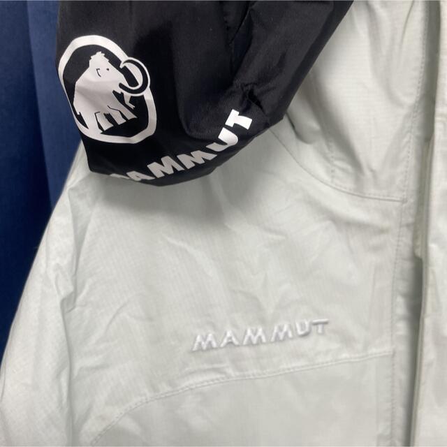 Mammut(マムート)の値下 マムート マイクロレイヤージャケット 稀少ダークホワイト 短期使用品 スポーツ/アウトドアのアウトドア(登山用品)の商品写真