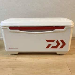 ダイワ(DAIWA)のダイワ ライトトランクα　GU 3200  レッド クーラーボックス32リットル(その他)