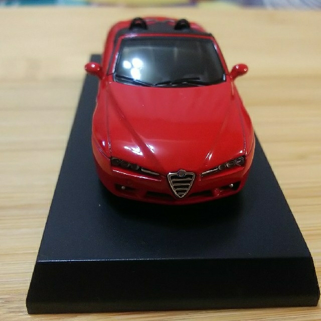 Alfa Romeo(アルファロメオ)の《アルファロメオ スパイダー》ミニカー エンタメ/ホビーのおもちゃ/ぬいぐるみ(ミニカー)の商品写真