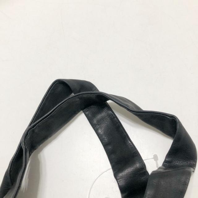 カワカワ カワカワ ショルダーバッグ - 黒 レザーの通販 by ブラン