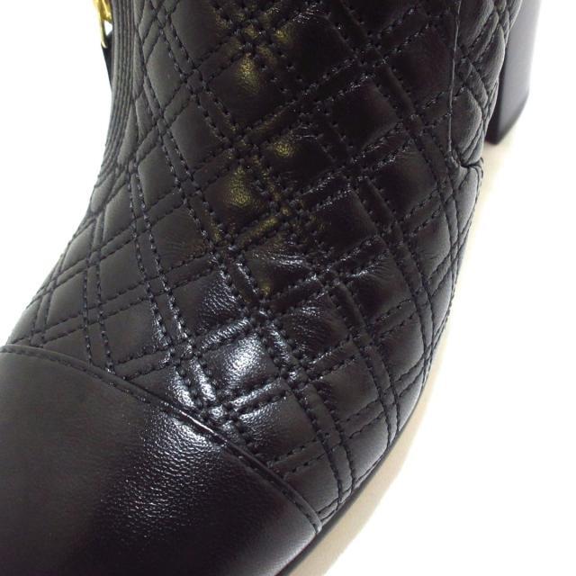 CHANEL(シャネル)のシャネル ショートブーツ 35 1/2C - G34471 レディースの靴/シューズ(ブーツ)の商品写真