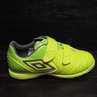 アンブロ(UMBRO)の新品　アンブロ　17.0㎝(スニーカー)