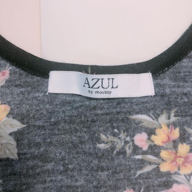 AZUL by moussy(アズールバイマウジー)のAZUL アズール タンクトップ オーバーサイズ 花柄 黒 デニム合わ ポケット レディースのトップス(タンクトップ)の商品写真