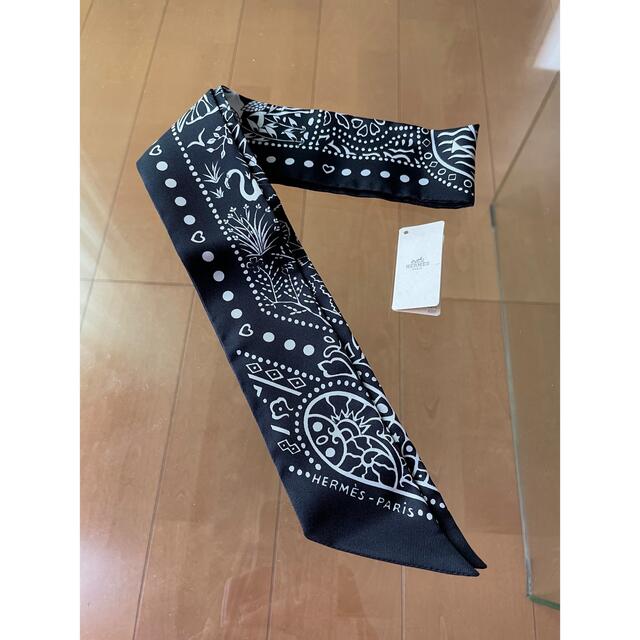 Hermes(エルメス)の【専用】エルメス　ツイリー　空と海の間　貴重なブラック　スカーフ レディースのファッション小物(バンダナ/スカーフ)の商品写真