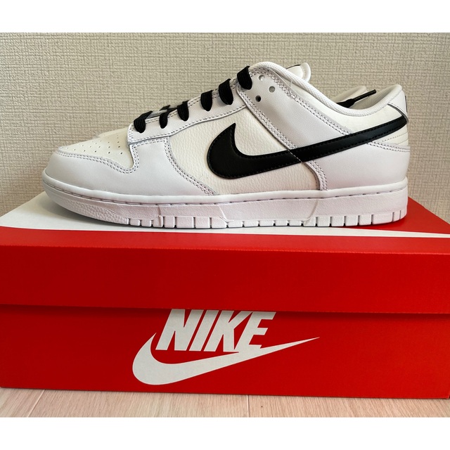 Nike Dunk LowReversePandaナイキダンクローリバースパンダ