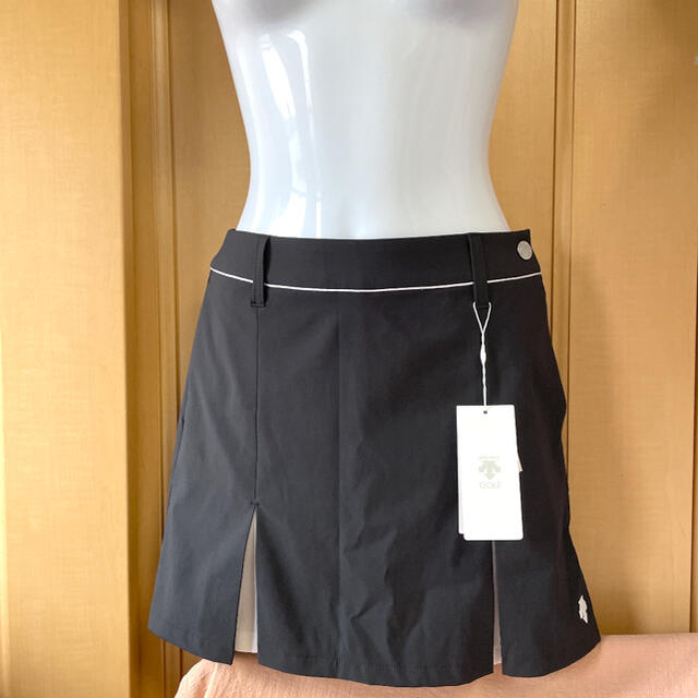 デサント　レディースゴルフウェア　スカート　インナーパンツ　夏　黒プリーツ　新品
