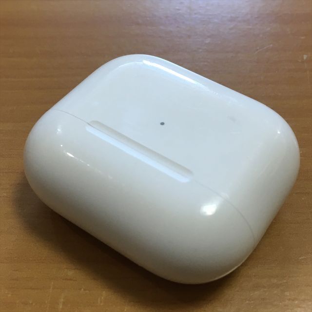 2）Apple純正 AirPods 第3世代用 ワイヤレス充電ケース A2566 - www
