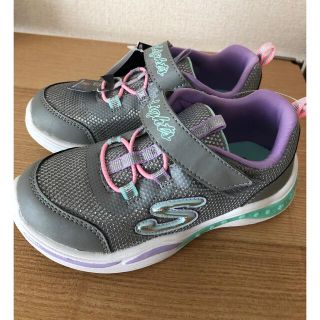 スケッチャーズ(SKECHERS)のスケッチャーズ　16センチ　光るスニーカー　ライツ　新品　タグ付　未使用(スニーカー)