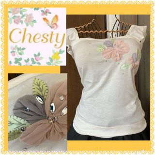 チェスティ(Chesty)のチェスティ★Chesty★きらきらビジューたっぷり★前後立体お花とろみカットソー(カットソー(半袖/袖なし))