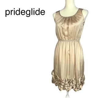 プライドグライド(prideglide)の美品　プライドグライド　ドレスワンピース　クリスタル装飾　ポリエステル　 M～L(ひざ丈ワンピース)