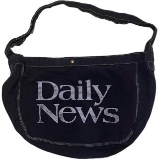 ニュースペーパーバッグ daily news ブラック 黒(その他)