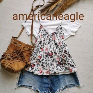 アメリカンイーグル(American Eagle)のアメリカンイーグル　キャミソール　トップス　小花柄　AMERICAN EAGLE(キャミソール)