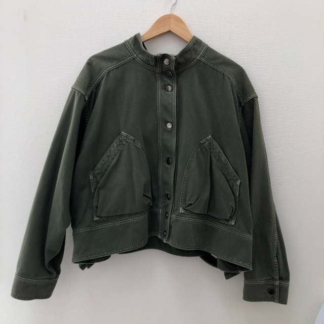 VALENTINO(ヴァレンティノ)の□□VALENTINO バレンチノ レディースデニムジャケット　サイズ46(XL) PB0DC00S3WC825 オリーブ レディースのジャケット/アウター(その他)の商品写真