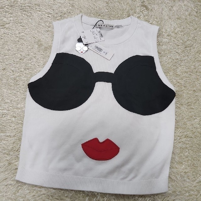 alice+olivia  アリスアンドオリビア　 Tシャツ　半袖　ステイシー