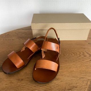 びます】 IL BISONTE - 新品イルビゾンテIL BISONTEレザーサンダル38