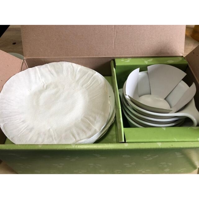 CORELLE(コレール)の未使用　美品ビンテージコレールチェリー柄　カップ&ソーサー5客 インテリア/住まい/日用品のキッチン/食器(グラス/カップ)の商品写真