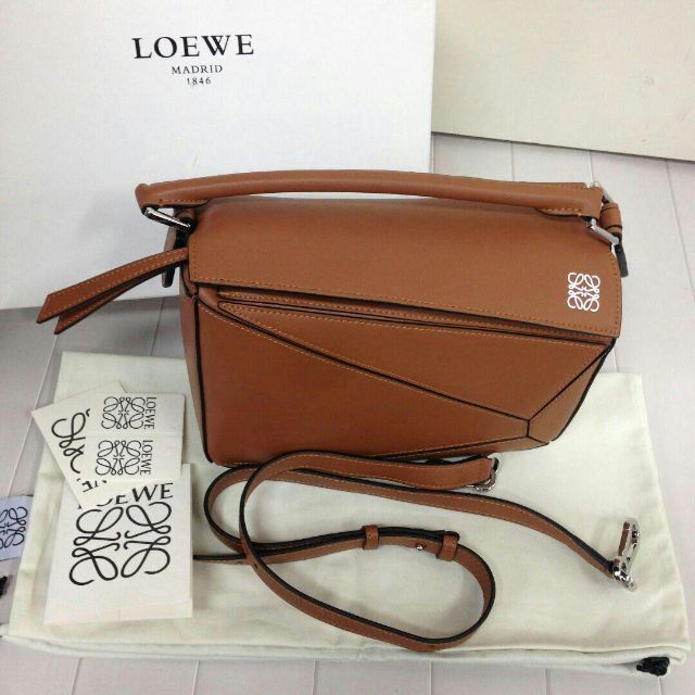 超美品!LOEWE ロエベ ショルダーバッグ - cna.gob.bo 超美品!LOEWE ロエベ ショルダーバッグ - cna.gob.bo