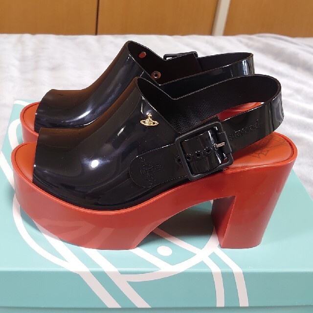 Vivienne Westwood(ヴィヴィアンウエストウッド)のVivienne Westwood melissa コラボ サンダル レディースの靴/シューズ(サンダル)の商品写真