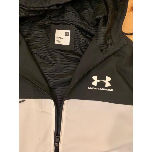 UNDER ARMOUR(アンダーアーマー)の★mocHa様専用★UNDER ARMOURジップアップパーカー　LG美品 スポーツ/アウトドアのトレーニング/エクササイズ(トレーニング用品)の商品写真