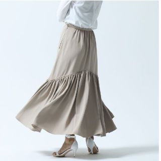 あややさま専用　she tokyoシートーキョー　Rita beige　スカート(ロングスカート)