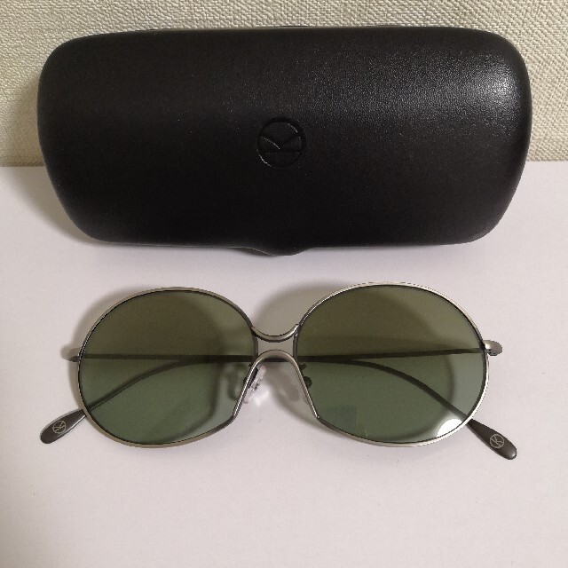 全国宅配無料 CUTLER AND GROSS × KINGSMAN サングラス 9002