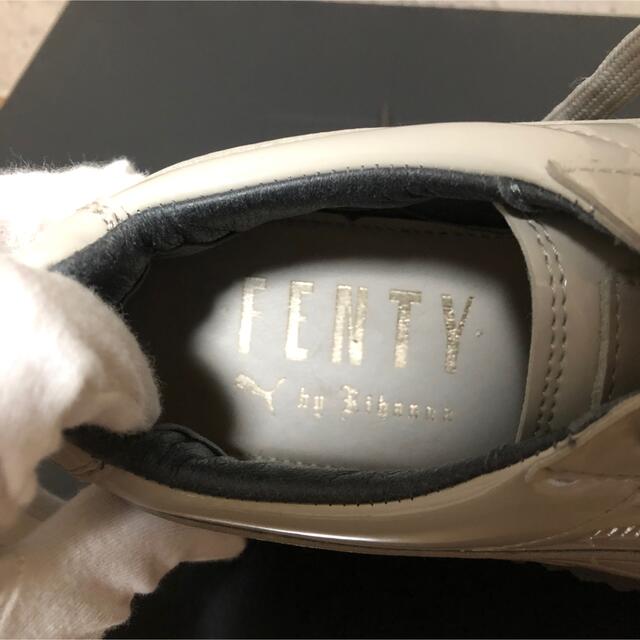 PUMA(プーマ)のFENTY PUMA by Rihanna クリーパー　厚底スニーカー　パテント レディースの靴/シューズ(スニーカー)の商品写真