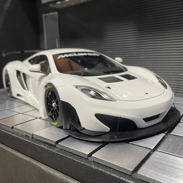 エンタメ/ホビー未展示品　オートアート 1/18 マクラーレン 12C GT3 ホワイト