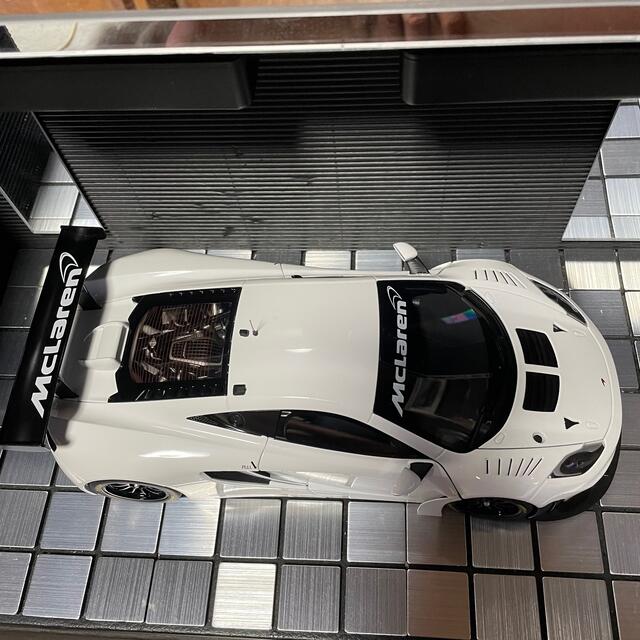 未展示品 オートアート 1/18 マクラーレン 12C GT3 ホワイトの 未展示品 オートアート 1/18 マクラーレン 12C GT3 ホワイトの